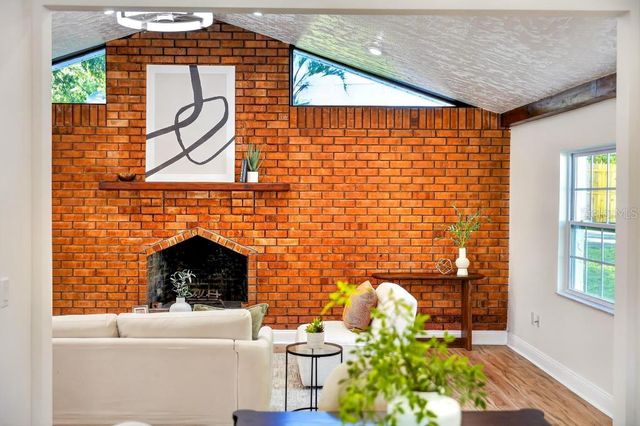 7126 CROOKED LAKE TRAIL, Orlando, FL 32818