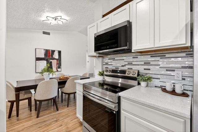 7126 CROOKED LAKE TRAIL, Orlando, FL 32818