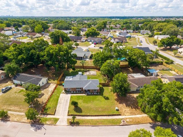 7126 CROOKED LAKE TRAIL, Orlando, FL 32818