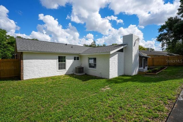 7126 CROOKED LAKE TRAIL, Orlando, FL 32818