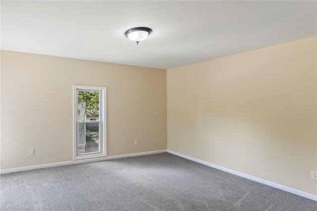 526 S Maple Street, Ottawa, KS 66067