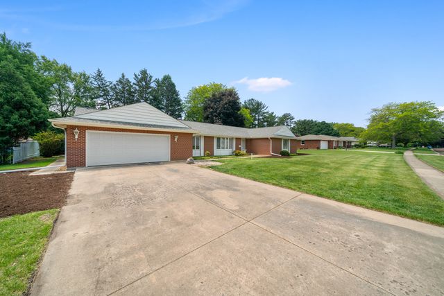 212 Forsythe Lane, Dekalb, IL 60115