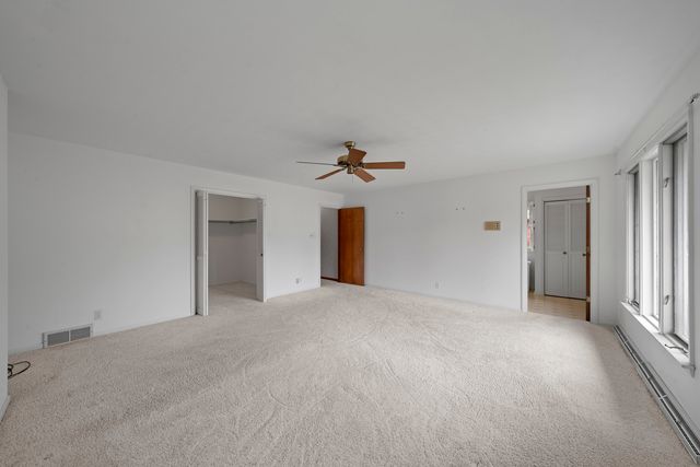 212 Forsythe Lane, Dekalb, IL 60115