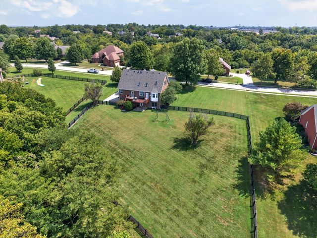 704 Autumn Court, Richmond, KY 40475