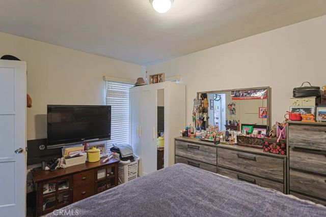 6158 Cahuenga, Los Angeles, CA 91606