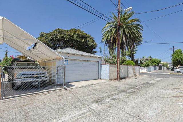 6158 Cahuenga, Los Angeles, CA 91606
