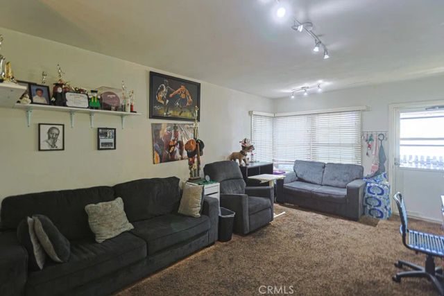 6158 Cahuenga, Los Angeles, CA 91606