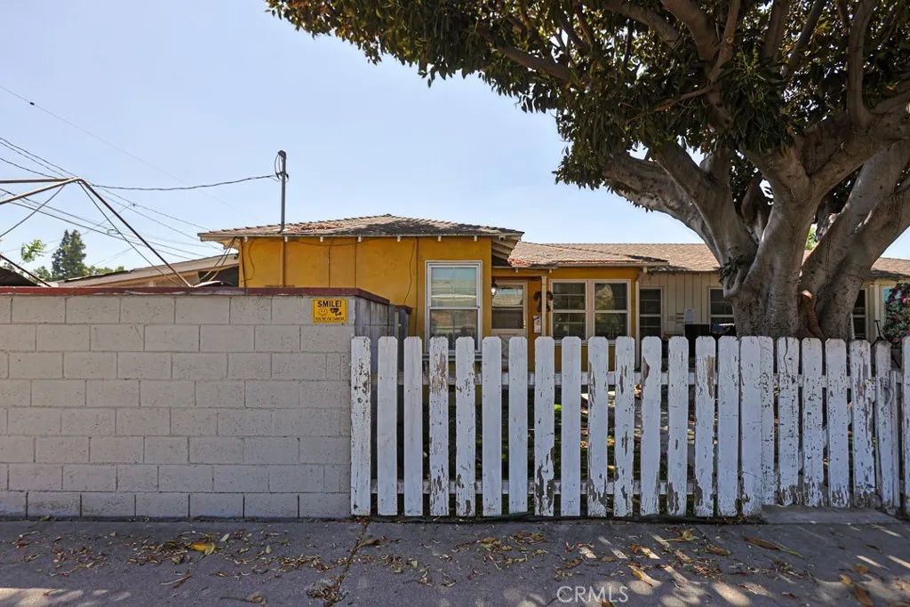 6158 Cahuenga, Los Angeles, CA 91606