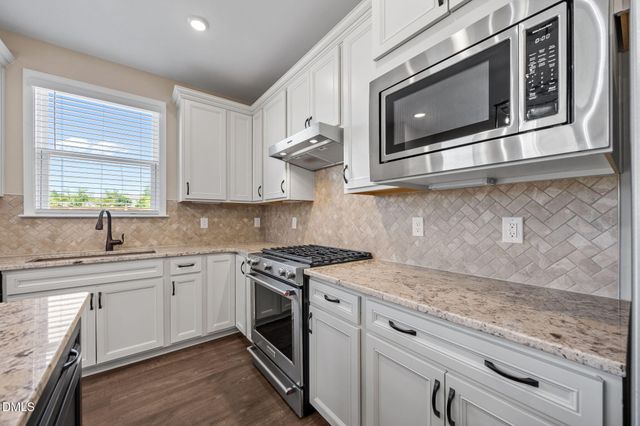 1316 Holly Blue Run, Fuquay Varina, NC 27526
