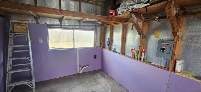 39053 FLORA AVENUE, Zephyrhills, FL 33542