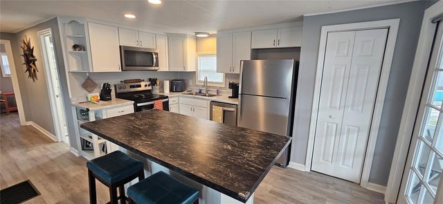 39053 FLORA AVENUE, Zephyrhills, FL 33542