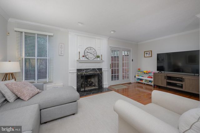 305 WILLIAMSBURG CT, Marlton, NJ 08053