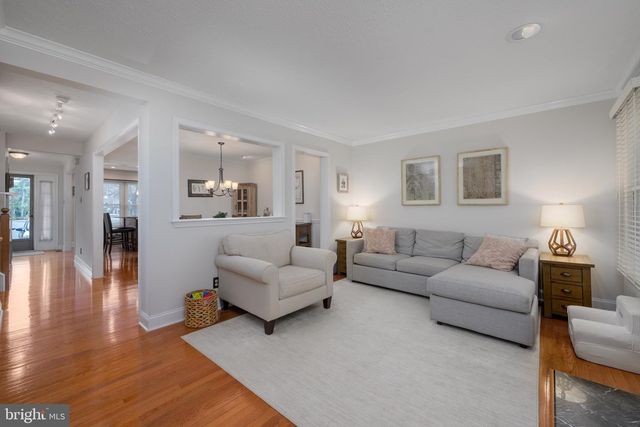 305 WILLIAMSBURG CT, Marlton, NJ 08053