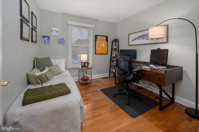 305 WILLIAMSBURG CT, Marlton, NJ 08053