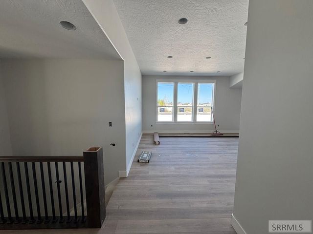 4937 Pierce Ave, Chubbuck, ID 83202