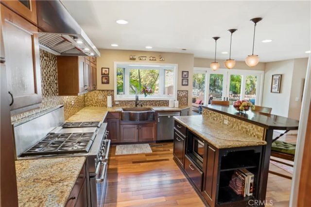 2703 Franklin Street, La Crescenta, CA 91214