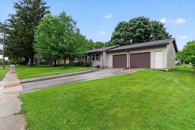 511 Johnson Avenue, Clinton, WI 53525