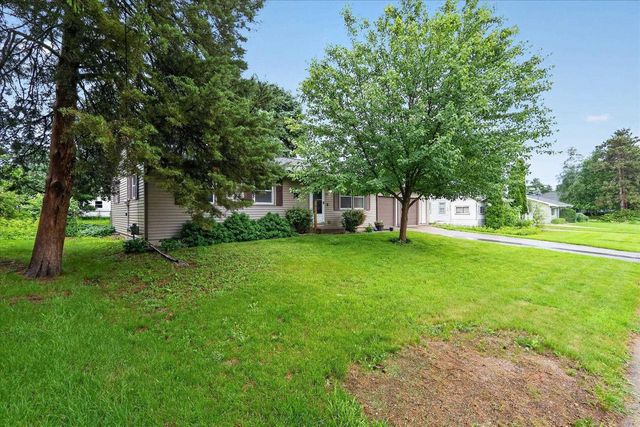 511 Johnson Avenue, Clinton, WI 53525