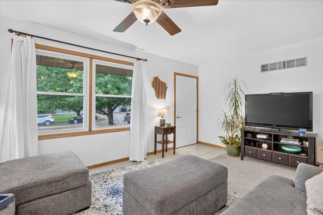 511 Johnson Avenue, Clinton, WI 53525