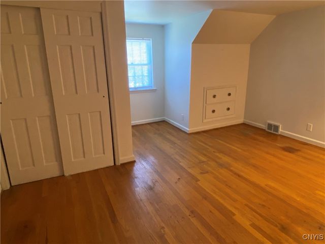 103 Paris Road, New Hartford, NY 13413