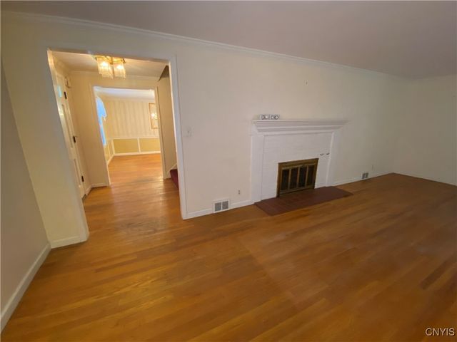 103 Paris Road, New Hartford, NY 13413