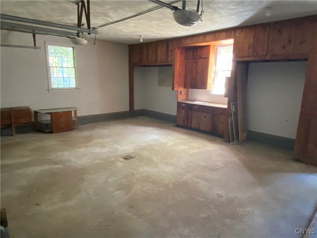 103 Paris Road, New Hartford, NY 13413