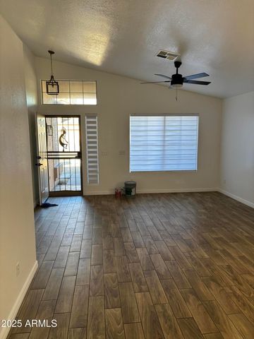 249 W GROVERS Avenue, Phoenix, AZ 85023