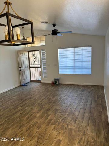 249 W GROVERS Avenue, Phoenix, AZ 85023