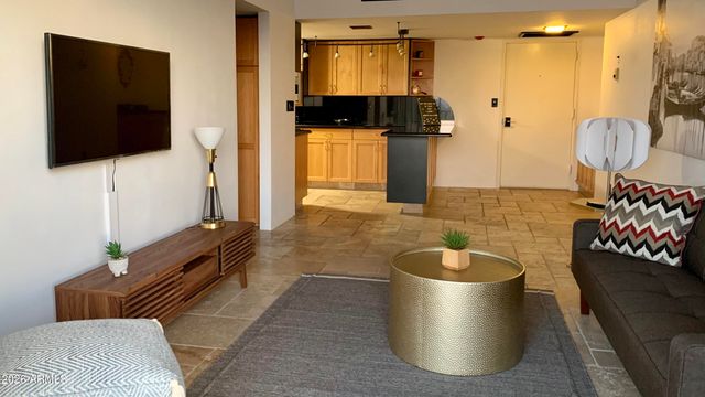 805 N 4TH Avenue 607, Phoenix, AZ 85003
