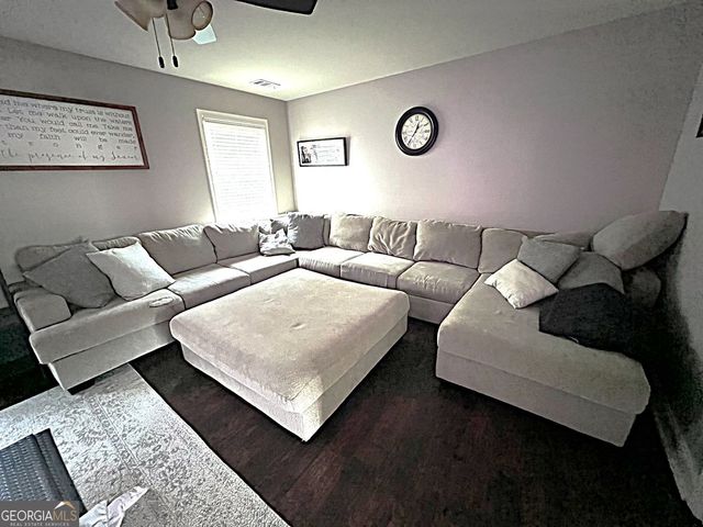 334 Red Cap Circle, Jefferson, GA 30549