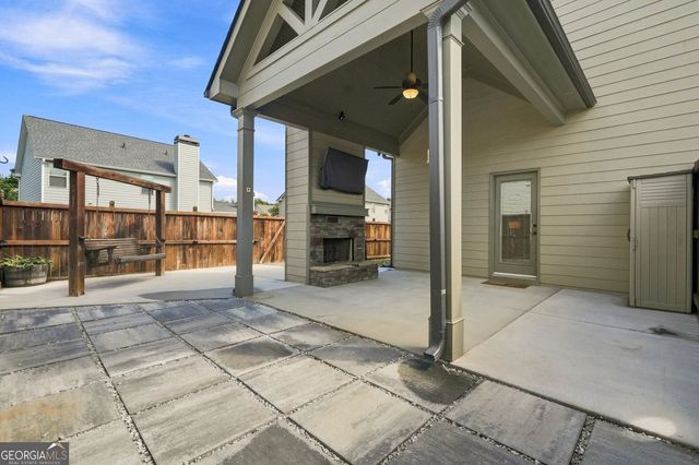 334 Red Cap Circle, Jefferson, GA 30549