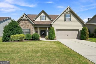 334 Red Cap Circle, Jefferson, GA 30549
