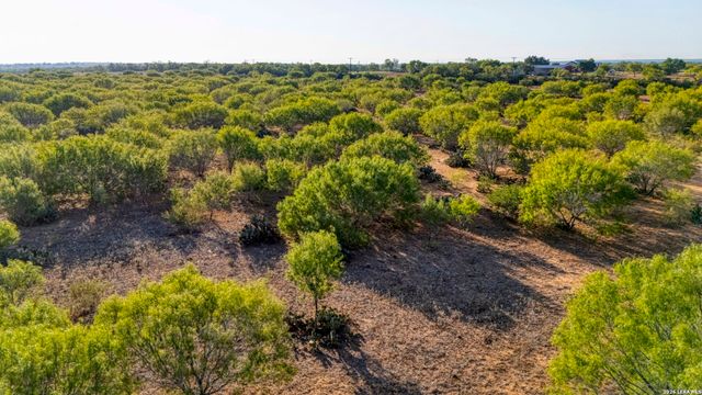 TBD Cr 331, Jourdanton, TX 78026