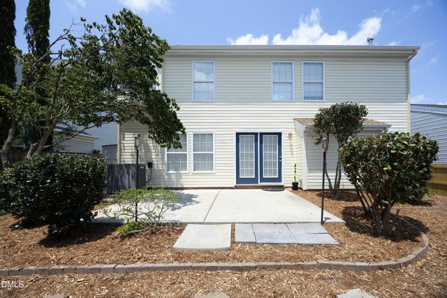 1529 Pebble Creek Crossing, Durham, NC 27713