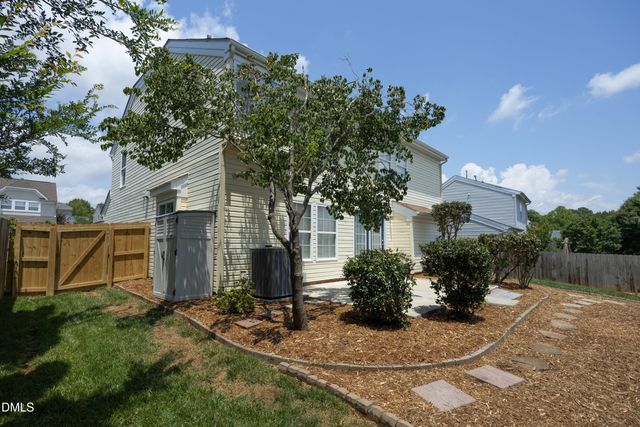 1529 Pebble Creek Crossing, Durham, NC 27713