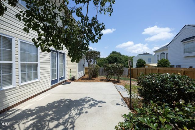 1529 Pebble Creek Crossing, Durham, NC 27713