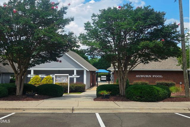 1529 Pebble Creek Crossing, Durham, NC 27713