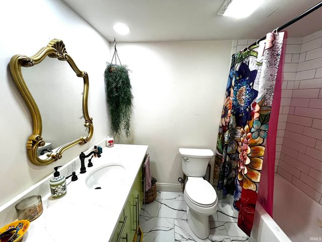 3099 S Pelzer Road, Boonville, IN 47601