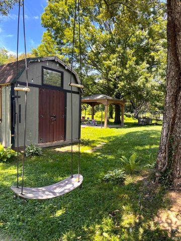 3099 S Pelzer Road, Boonville, IN 47601