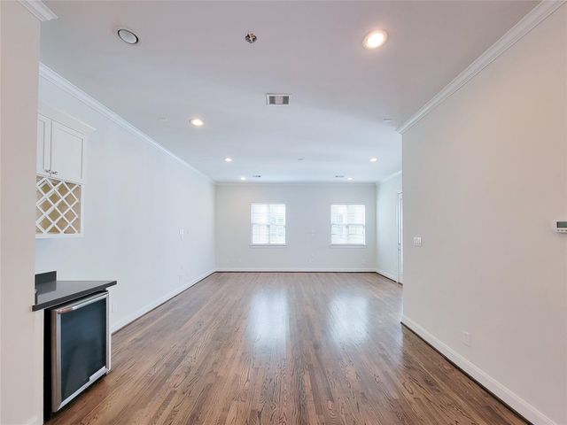 12 Hermann Park Court, Houston, TX 77021