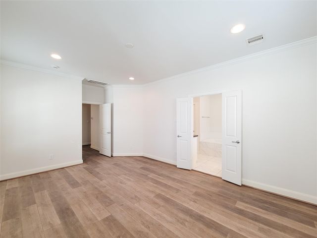 12 Hermann Park Court, Houston, TX 77021