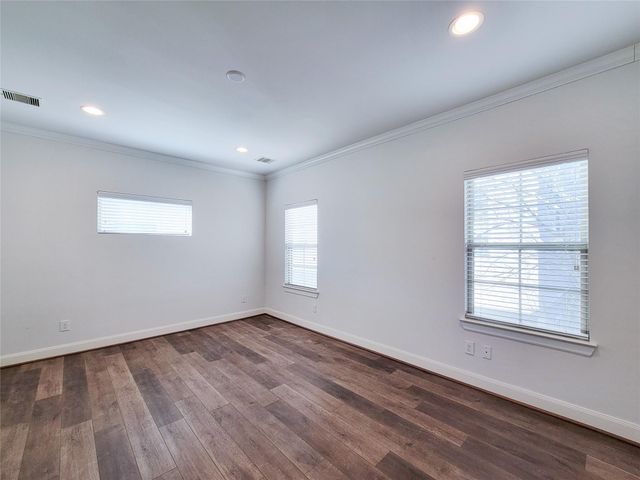 12 Hermann Park Court, Houston, TX 77021