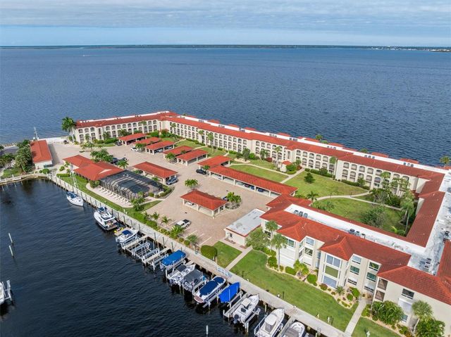 1 COLONY POINT DRIVE A20, Punta Gorda, FL 33950