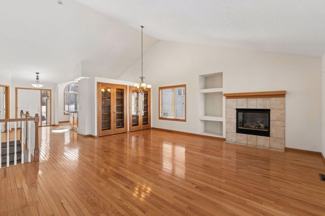 6604 Chadwick Drive, Savage, MN 55378