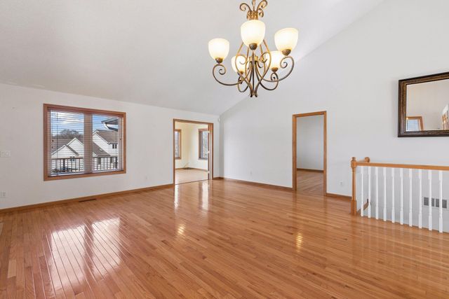 6604 Chadwick Drive, Savage, MN 55378