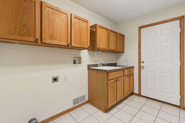 6604 Chadwick Drive, Savage, MN 55378