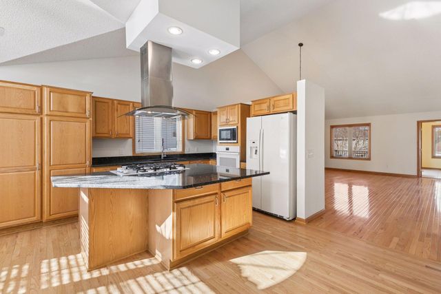 6604 Chadwick Drive, Savage, MN 55378