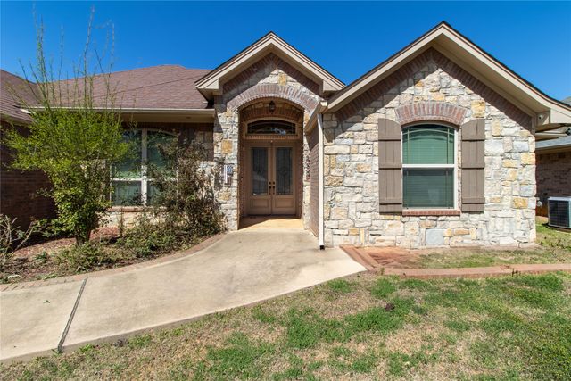 19510 Sara Ln, Flint, TX 75762