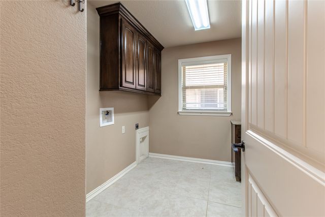 19510 Sara Ln, Flint, TX 75762