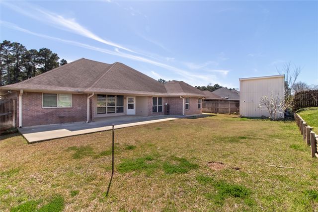 19510 Sara Ln, Flint, TX 75762